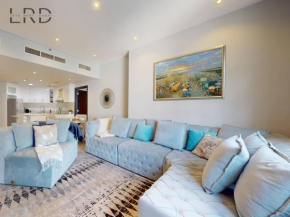 Stylish 2BR Apartment Steps from Metro and Marina Mall